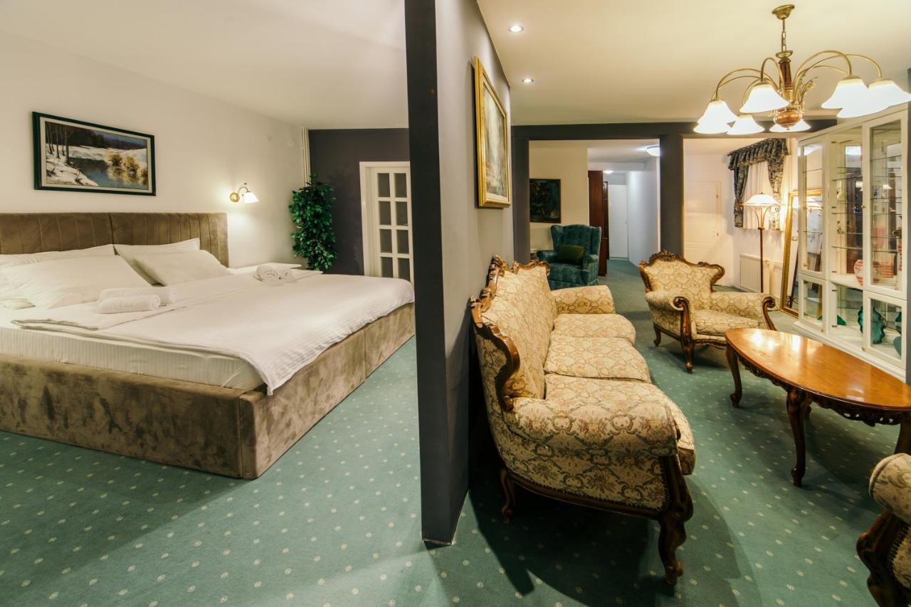 Garni Hotel President De Luxe Kragujevac Eksteriør bilde