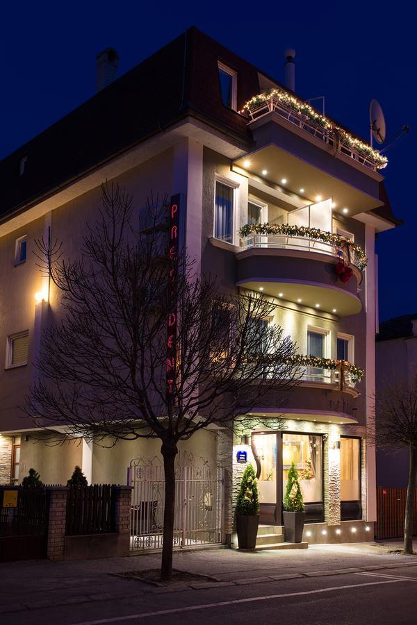 Garni Hotel President De Luxe Kragujevac Eksteriør bilde