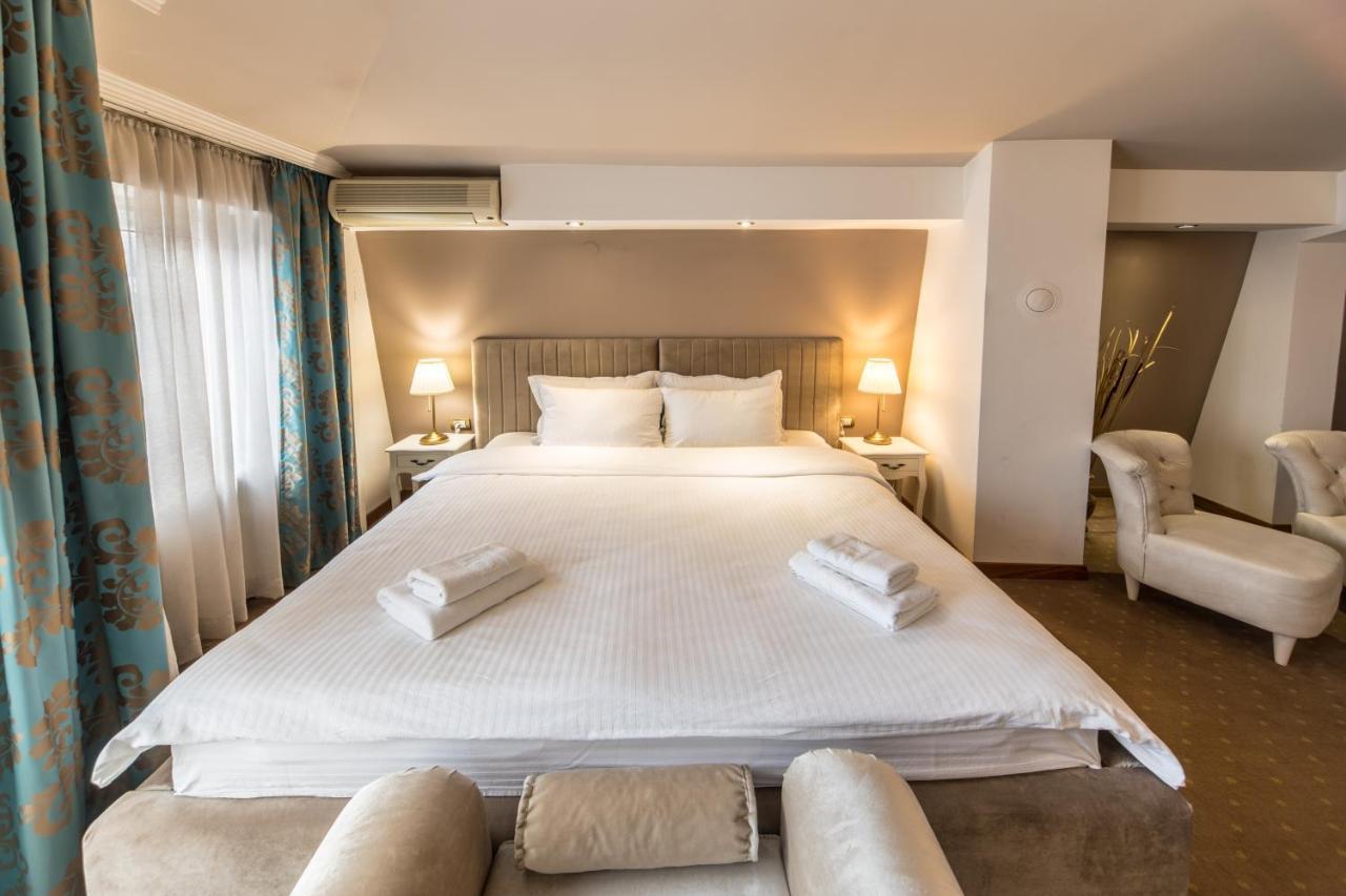 Garni Hotel President De Luxe Kragujevac Eksteriør bilde